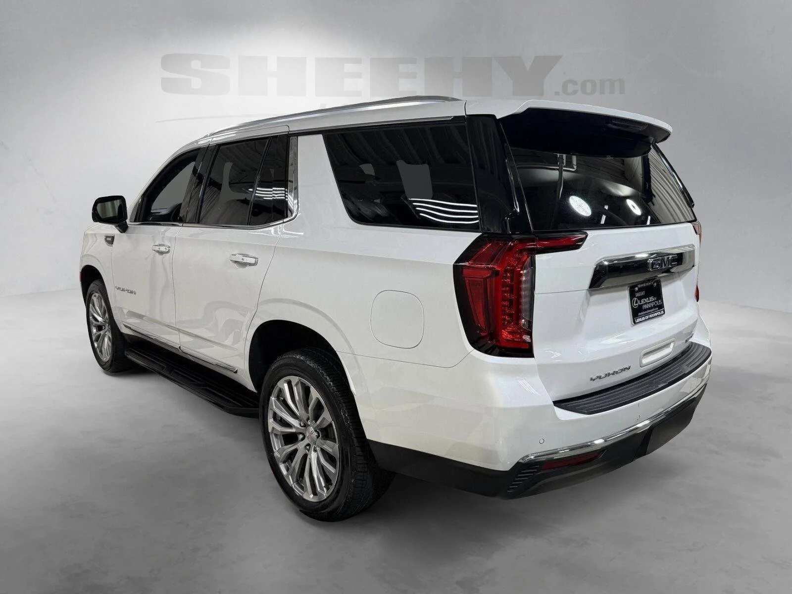 Used 2021 White GMC SLT image 15