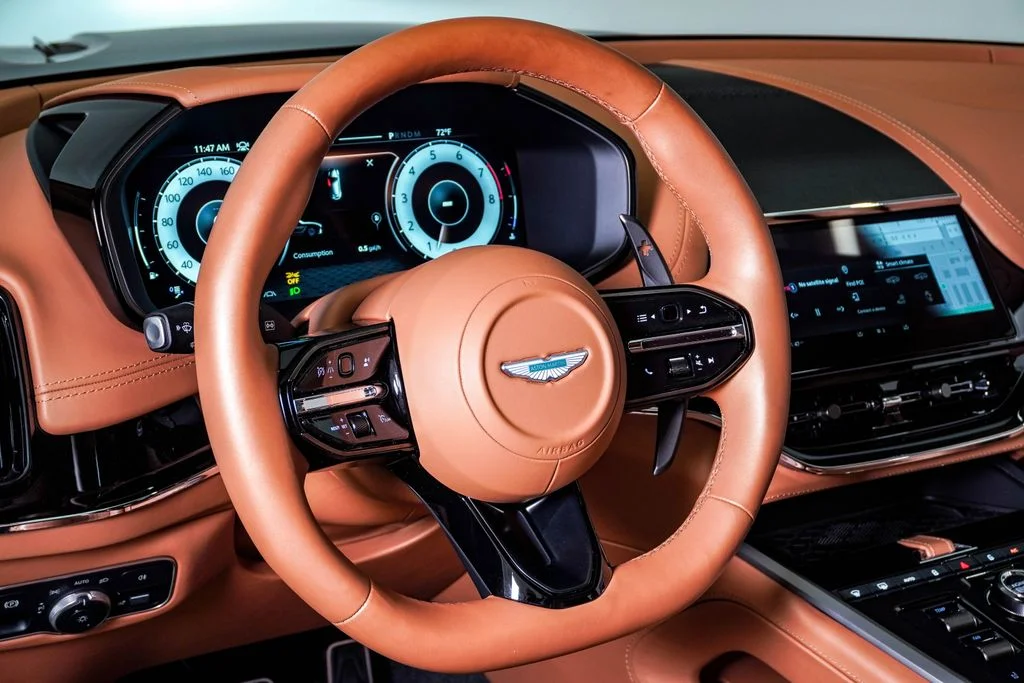 Used 2025 Q Oberon Black Aston Martin 707 image 24