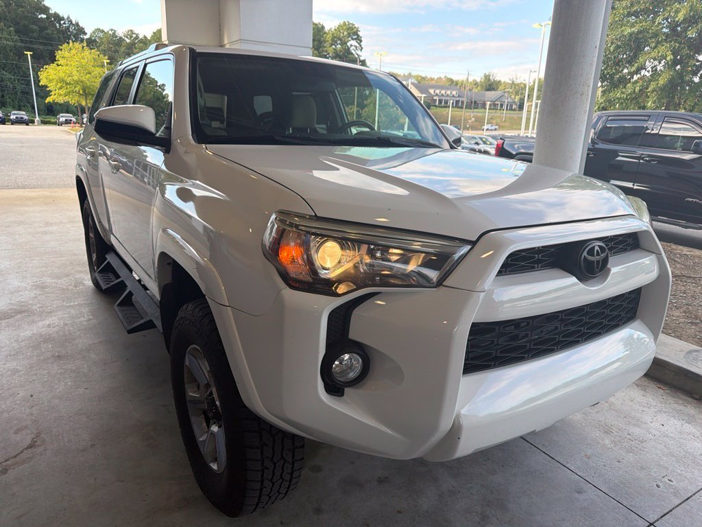Used 2016 White Toyota  image 4