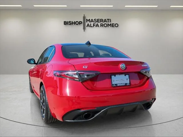 New 2025 Alfa Rosso (Red) Exterior Paint Alfa Romeo  image 5