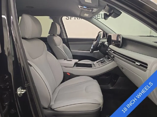 Used 2025 Abyss Black Pearl Hyundai SEL image 9