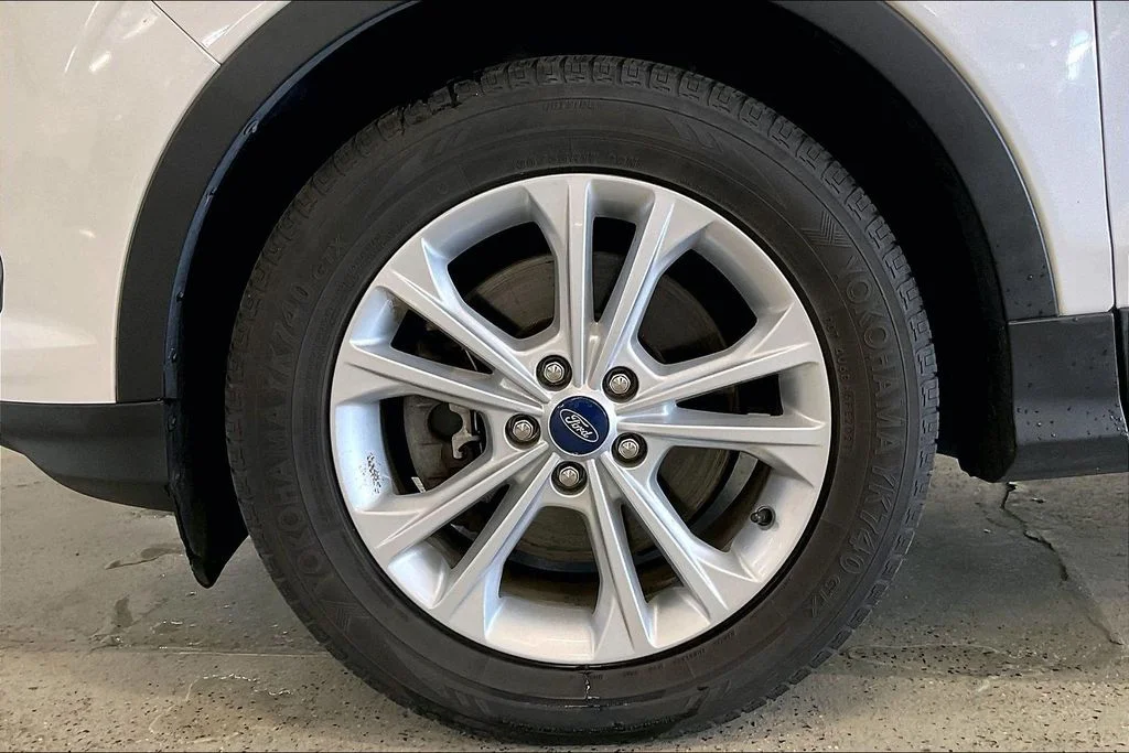 Used 2019 White Ford SEL image 8