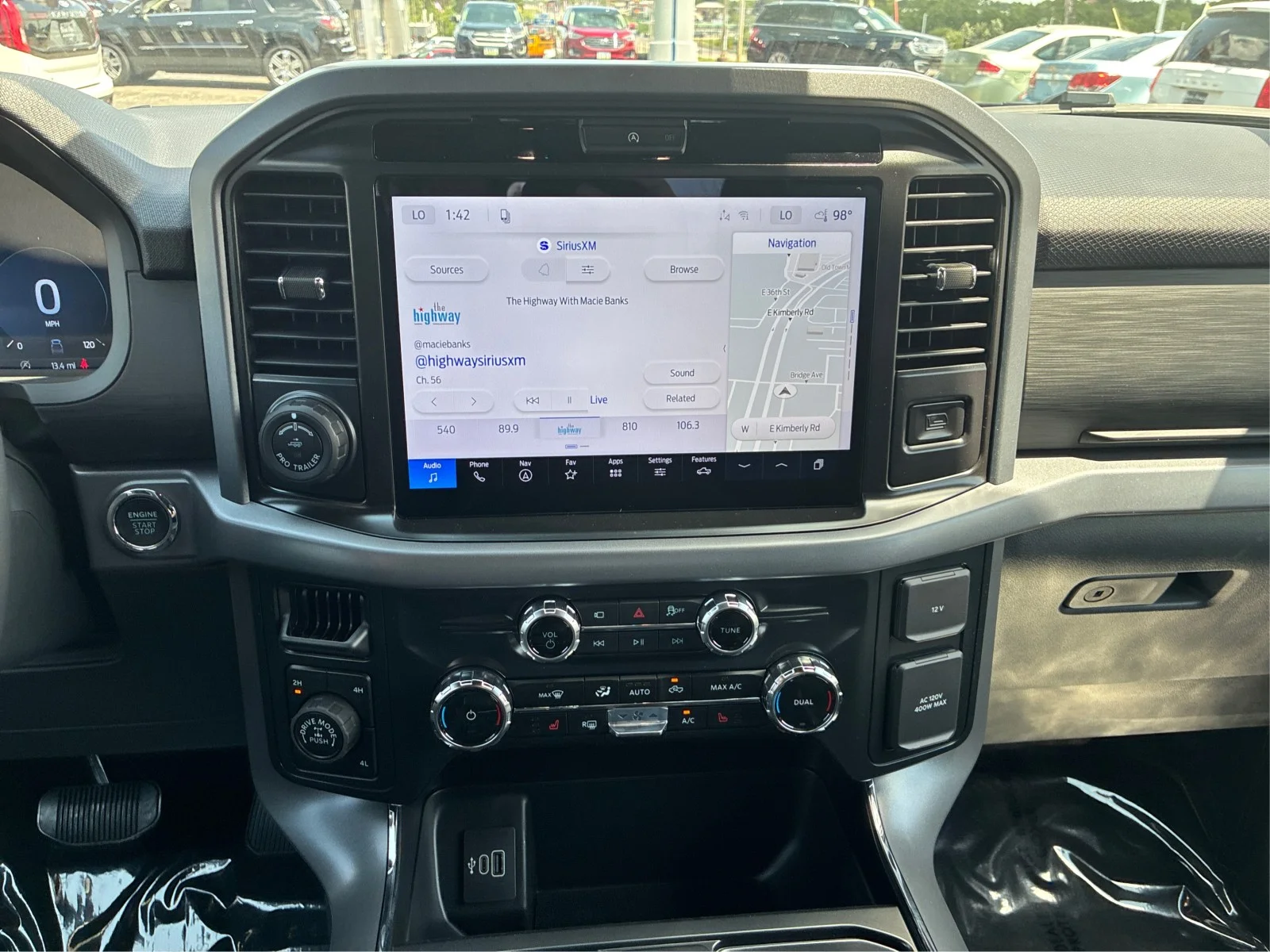 New 2026 Carbonized Gray Metallic Ford XLT image 12