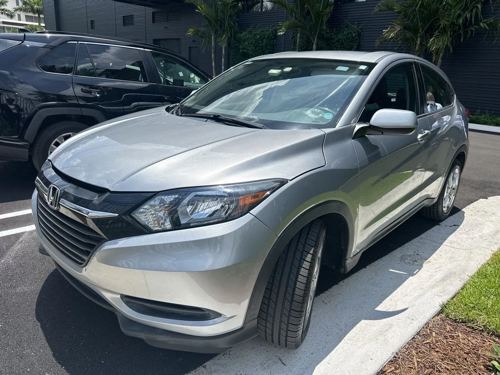 2018 Honda HR-V LX AWD's photo