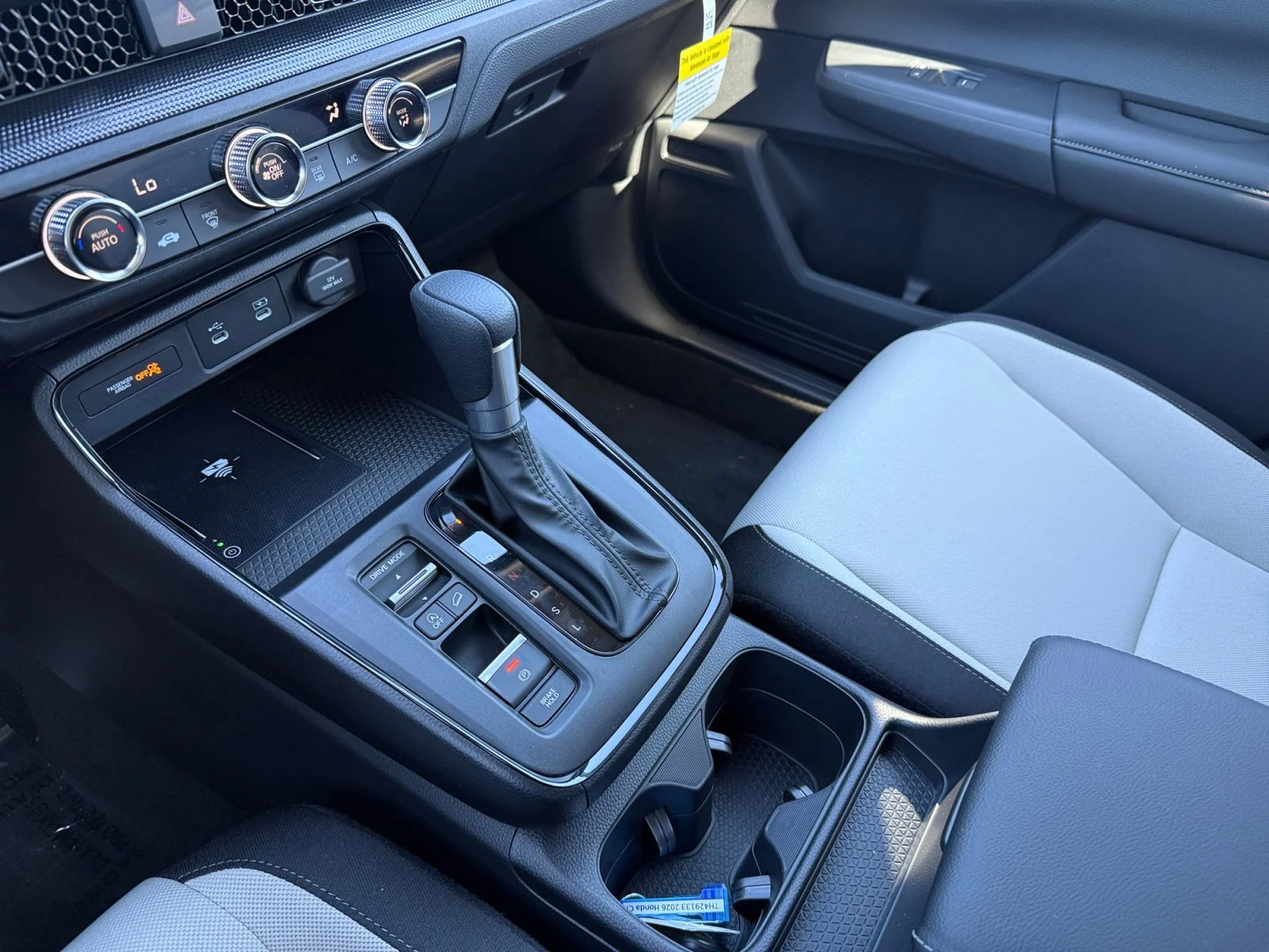 2026 Honda CR-V LX - Photo 13