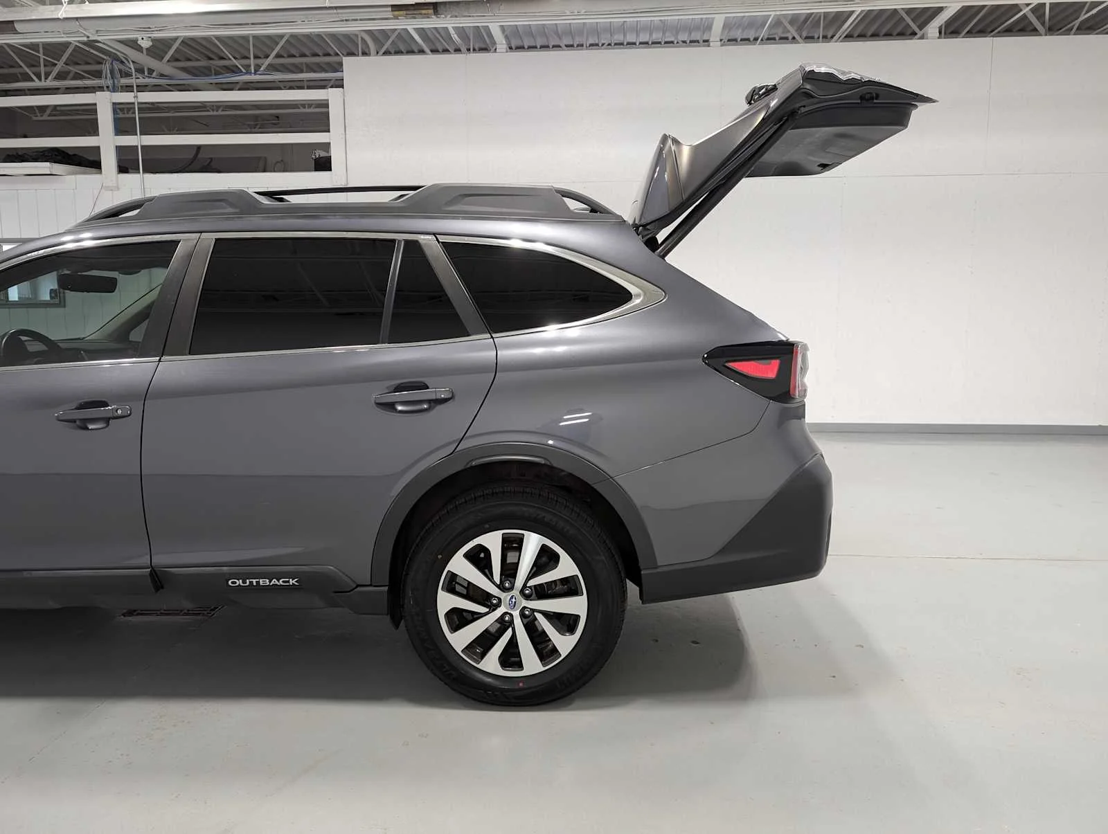 Used 2021 Magnetite Gray Metallic Subaru Premium image 11