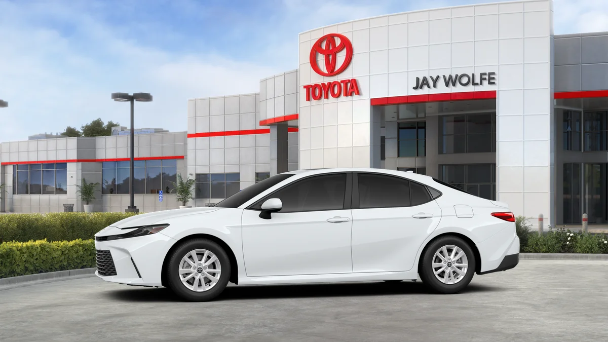 New 2026 Ice Cap Toyota LE image 3