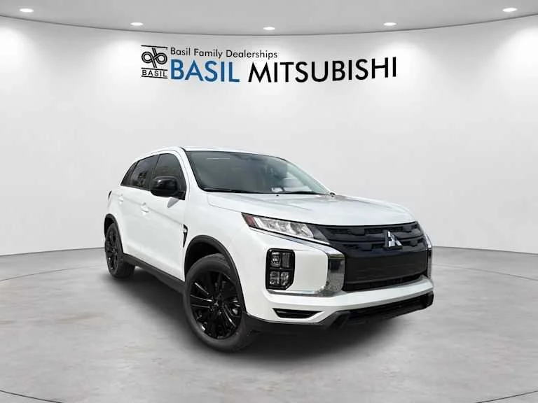 2027 Mitsubishi Outlander Sport LE