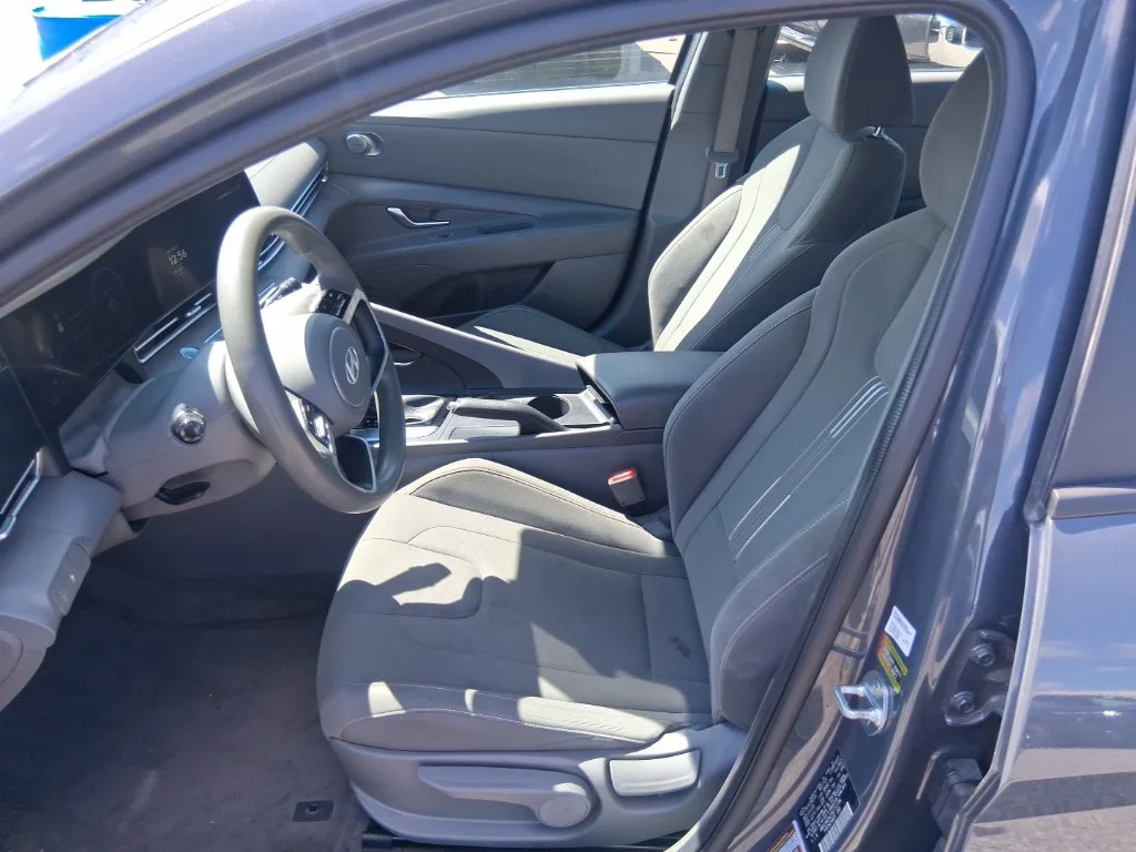 Used 2024 Gray Hyundai SEL image 10