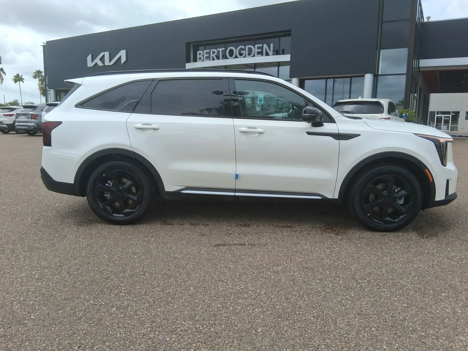 New 2026 White Kia X-Line SX Prestige image 3