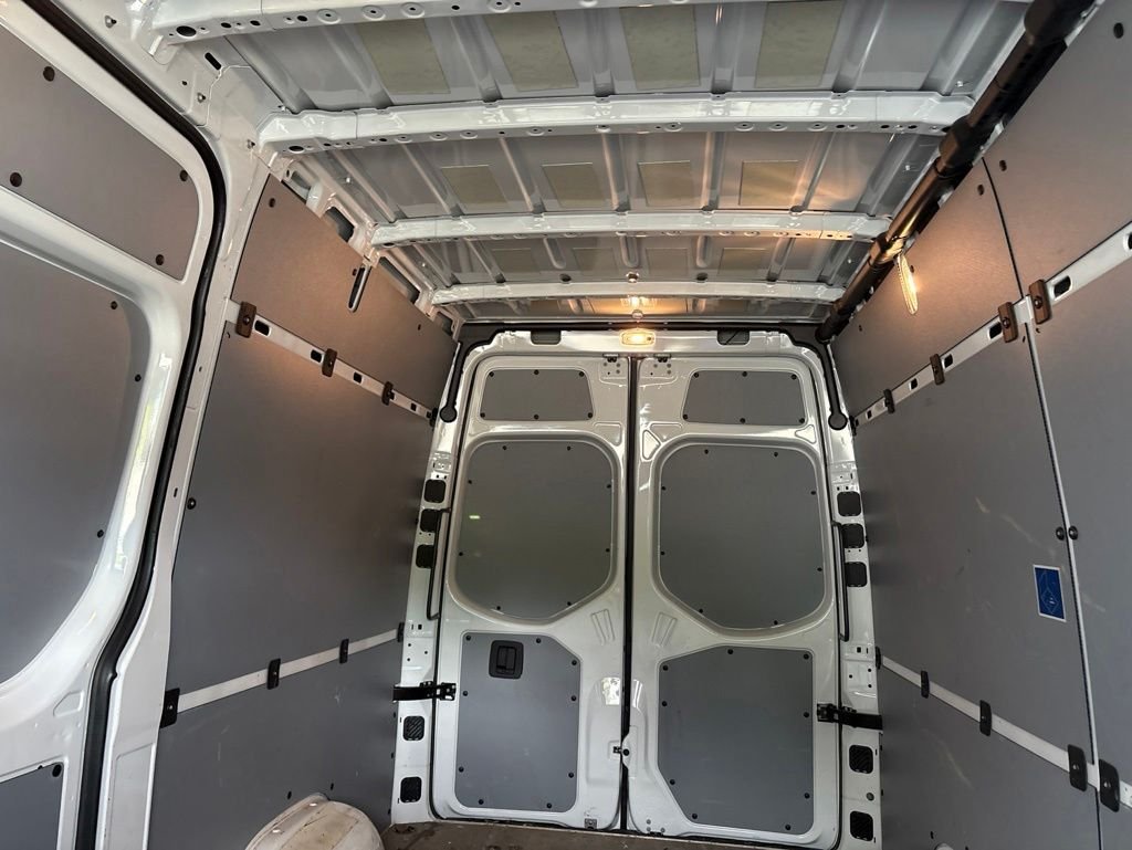 Used 2025 White Mercedes-Benz Cargo 144 WB image 4