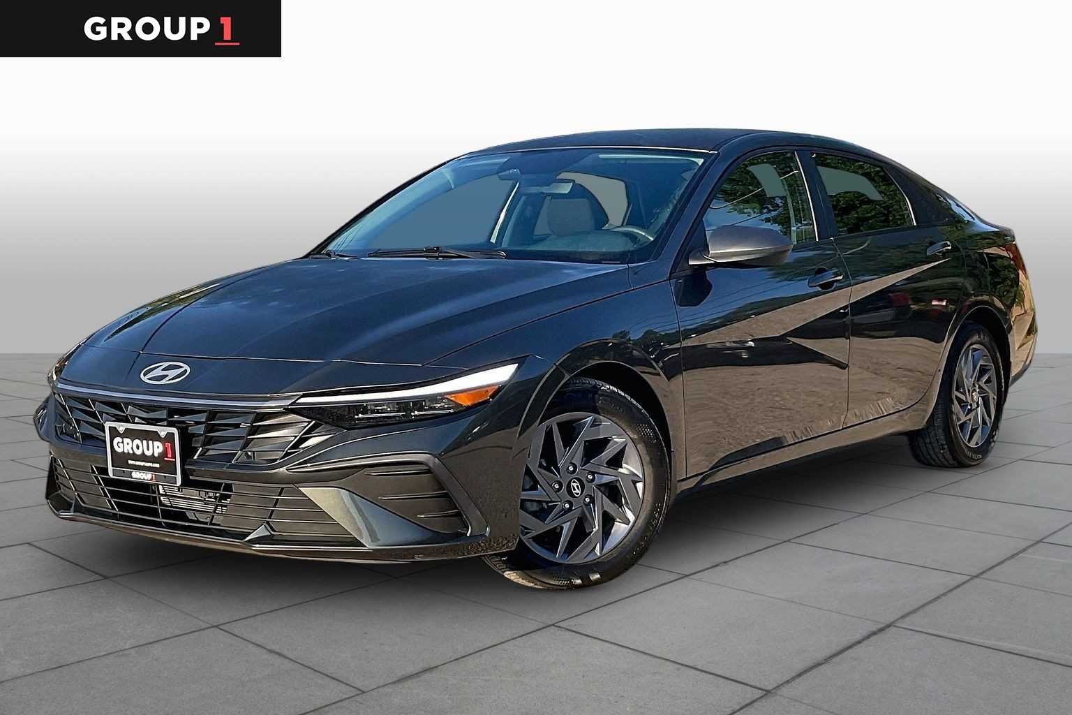 2024 Hyundai Elantra 1.6 HEV Blue's photo
