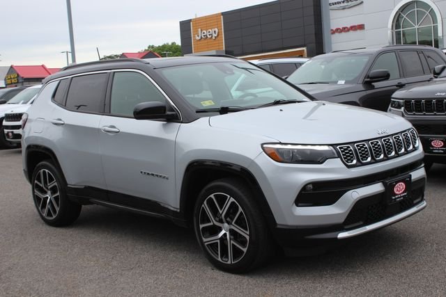 2024 Jeep Compass Limited 4X4's photo