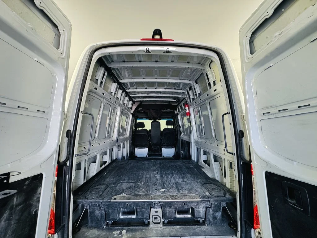 Used 2020  Mercedes-Benz  image 26