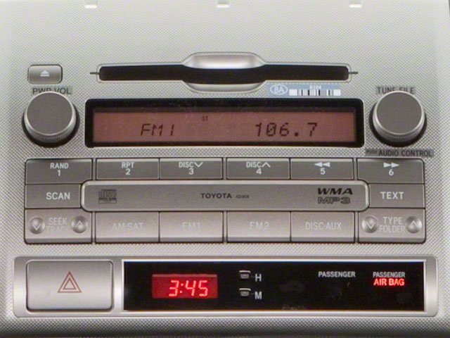 Used 2010 Silver Toyota  image 10