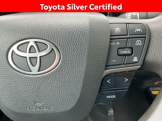 Used 2025  Toyota LE image 41