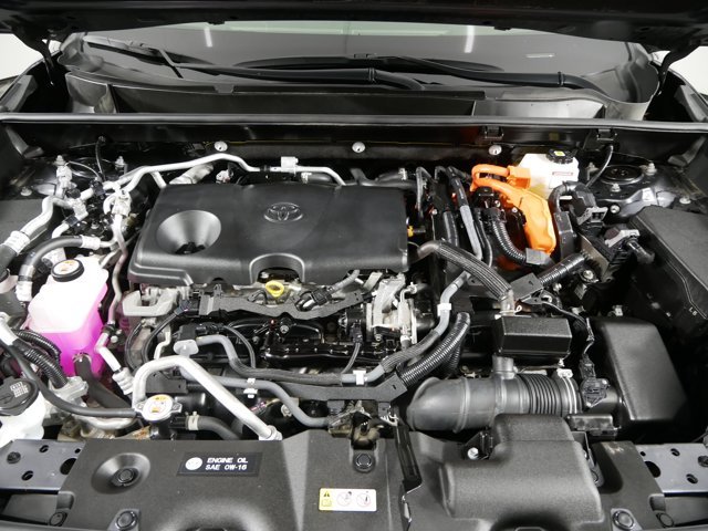 Certified Used 2021 Magnetic Gray Metallic Toyota SE image 29
