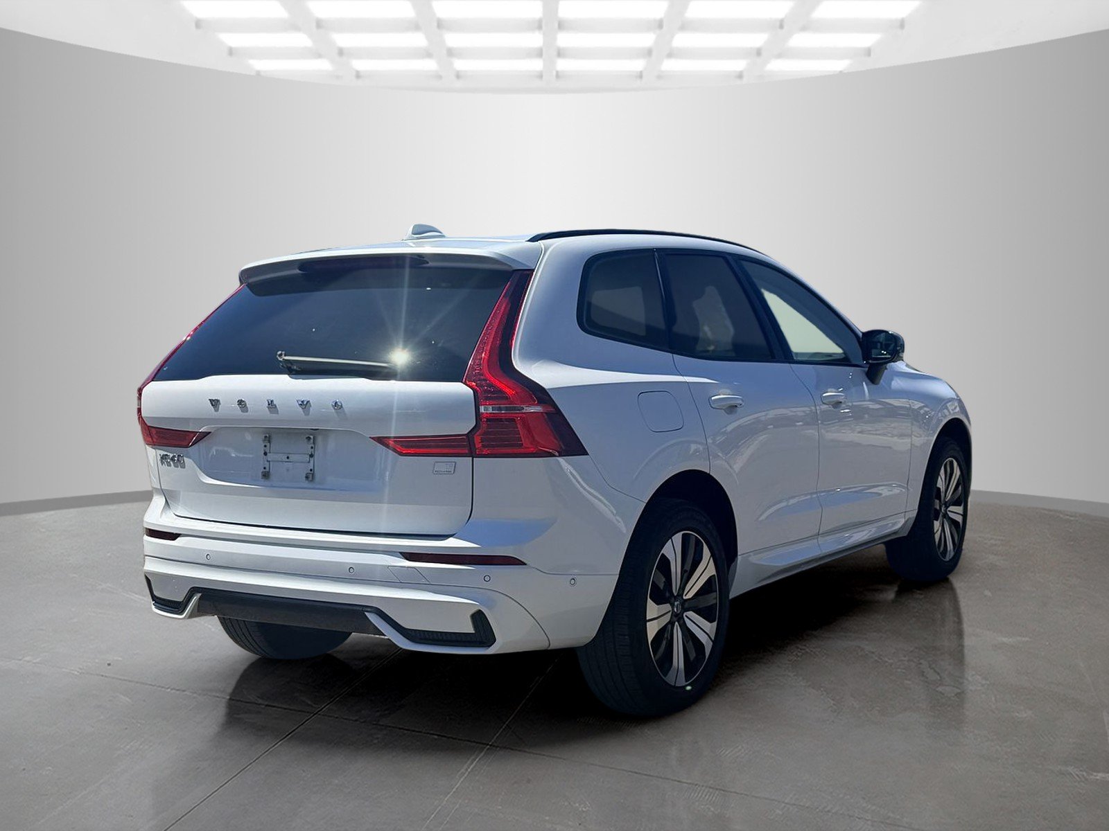 2023 Volvo XC60 Plus - Photo 5