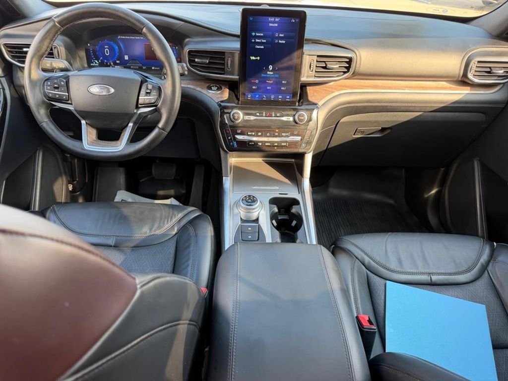 Used 2021 Star White Metallic Tri-Coat Ford Platinum image 13