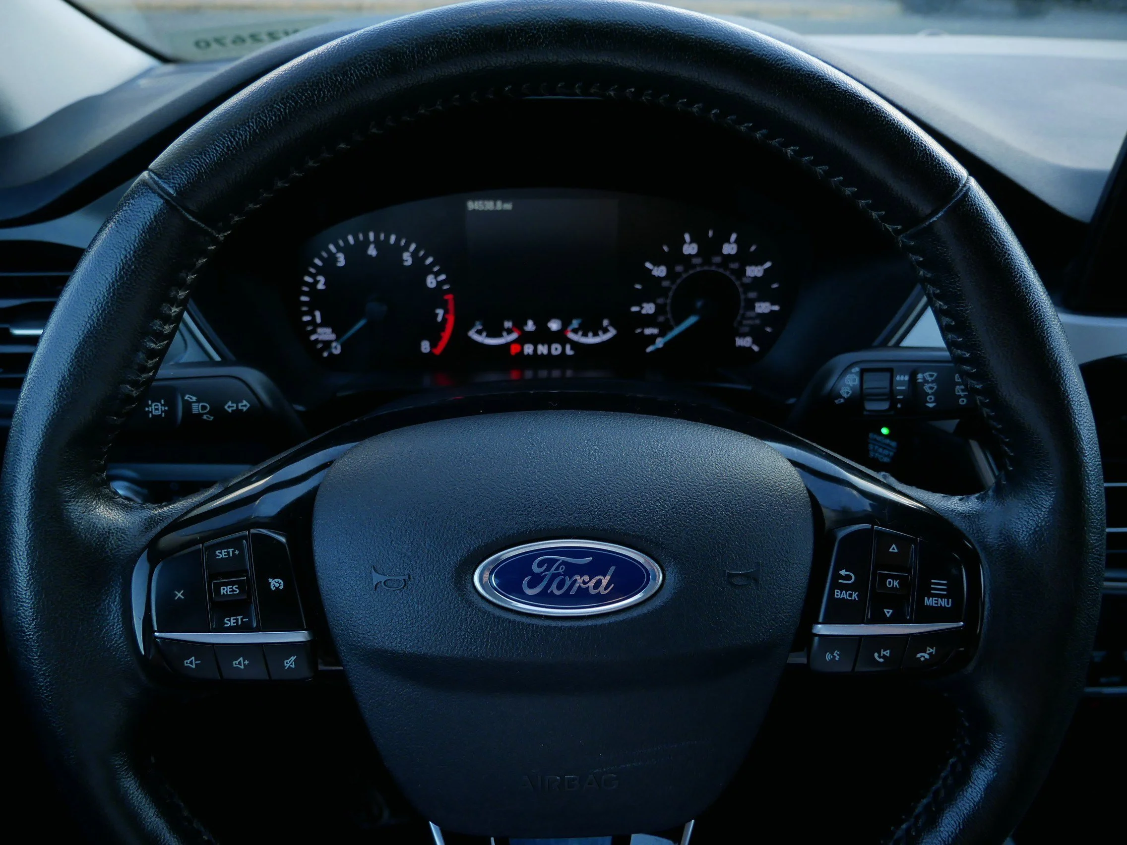 Used 2021 Bronze Fire Ford SE image 25