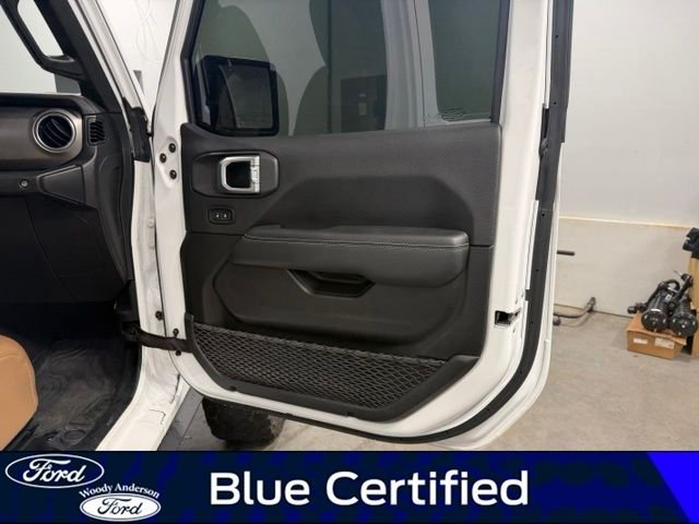 Certified Used 2020 Bright White Clearcoat Jeep Unlimited Rubicon image 25