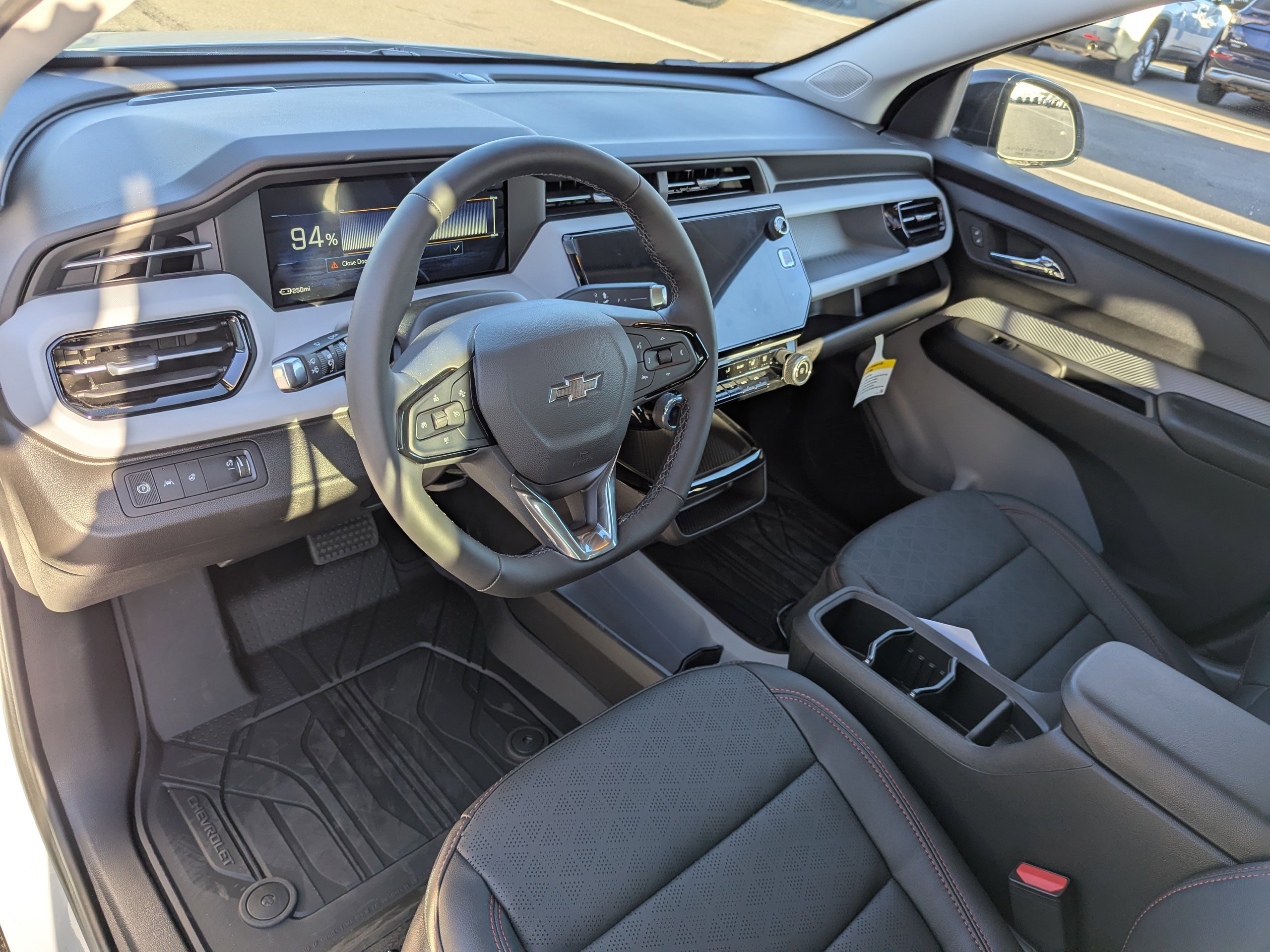 2027 Chevrolet Bolt RS - Photo 11