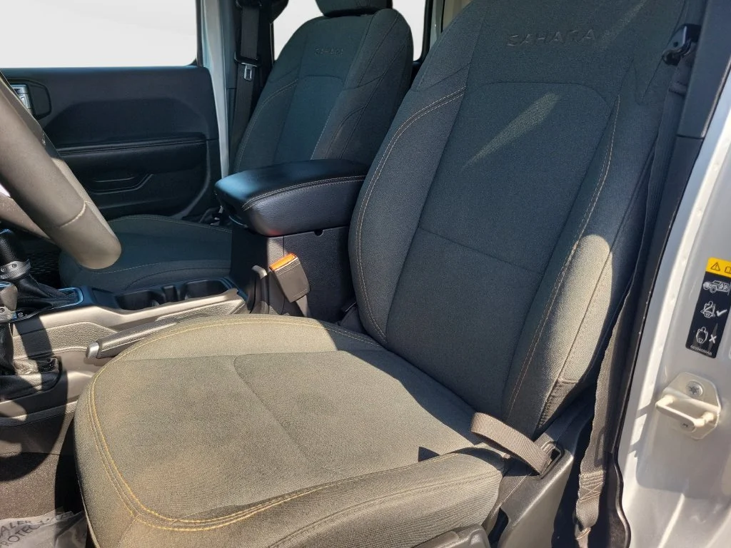 Used 2024 Silver Jeep Sahara 4xe image 15