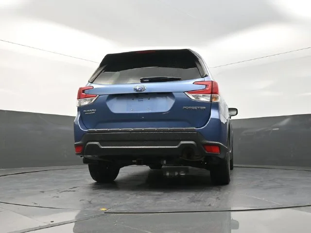 Used 2021 Blue Subaru Premium image 36