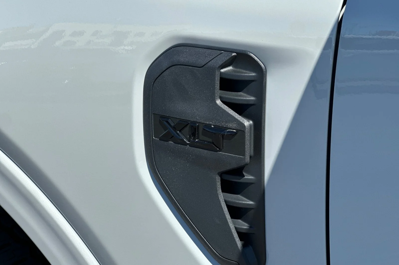 New 2026 Avalanche Ford XLT image 25