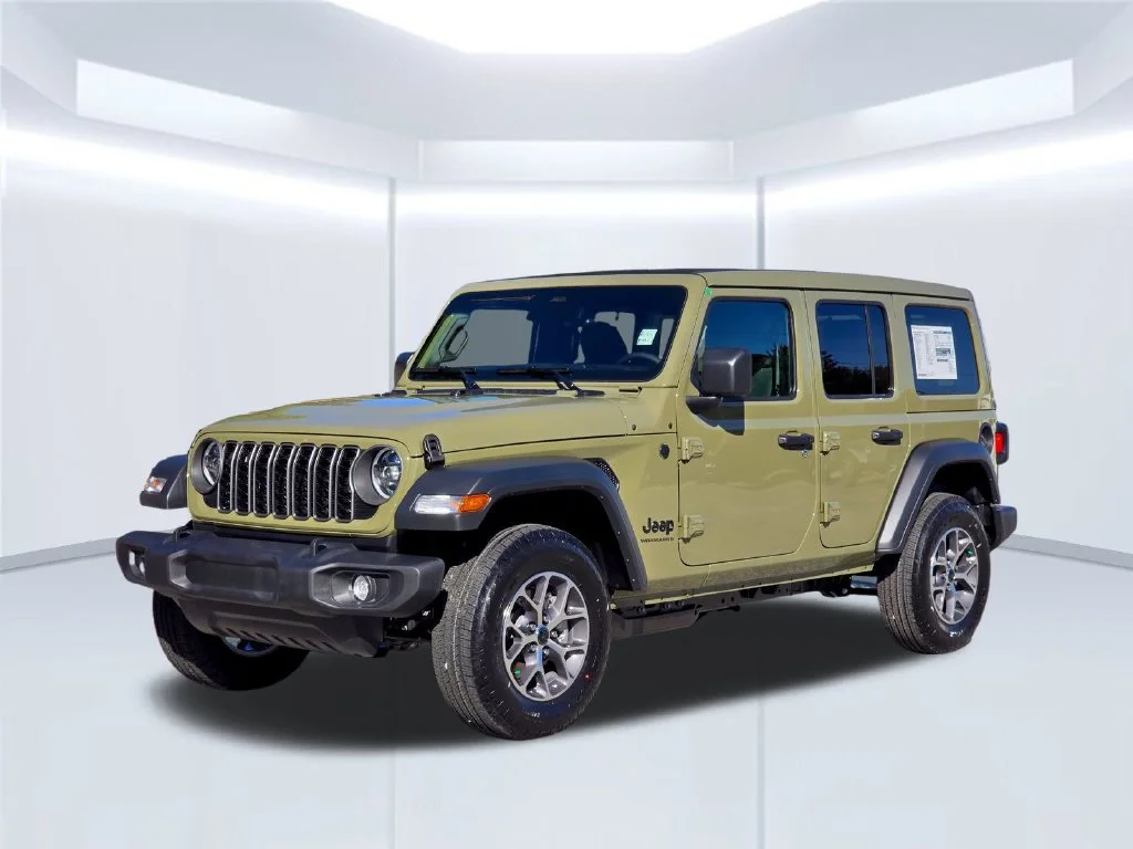 New 2027 Green Jeep Sport S image 2
