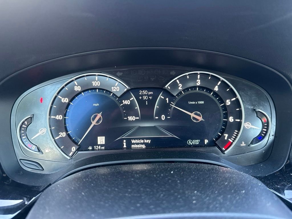Used 2019 Silver BMW 530i xDrive image 38