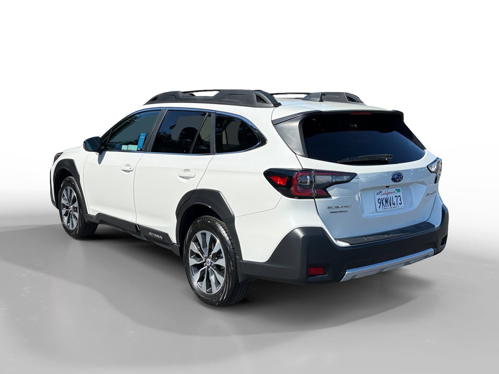 Used 2024 Crystal White Pearl Subaru Limited image 3