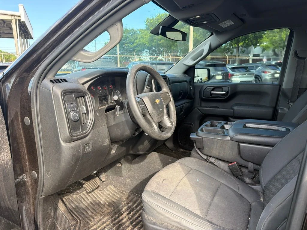 Used 2019 Brown Chevrolet Custom image 7