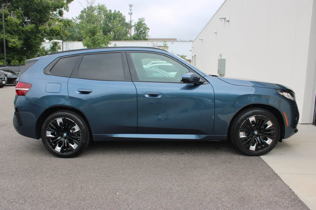 Used 2026 Blue BMW 30 xDrive image 31