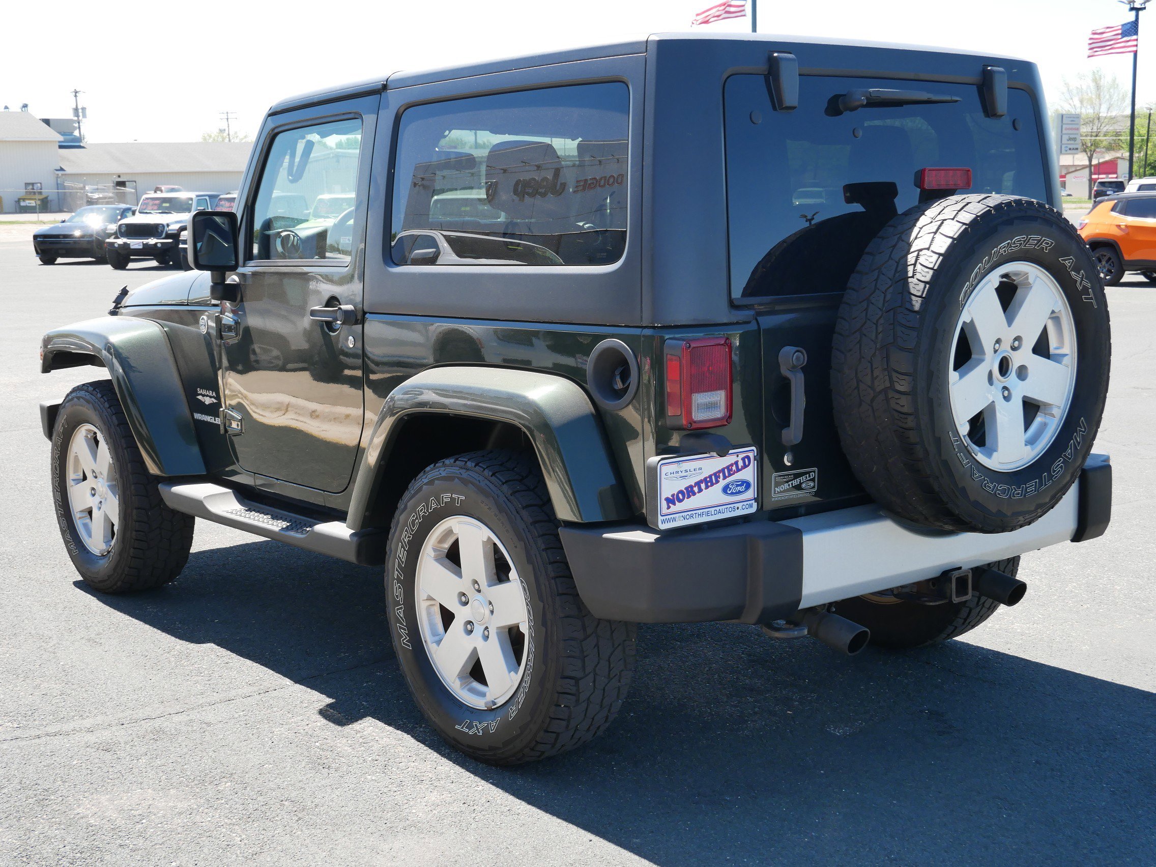 Used 2011 Natural Green Pearl Jeep Sahara image 6