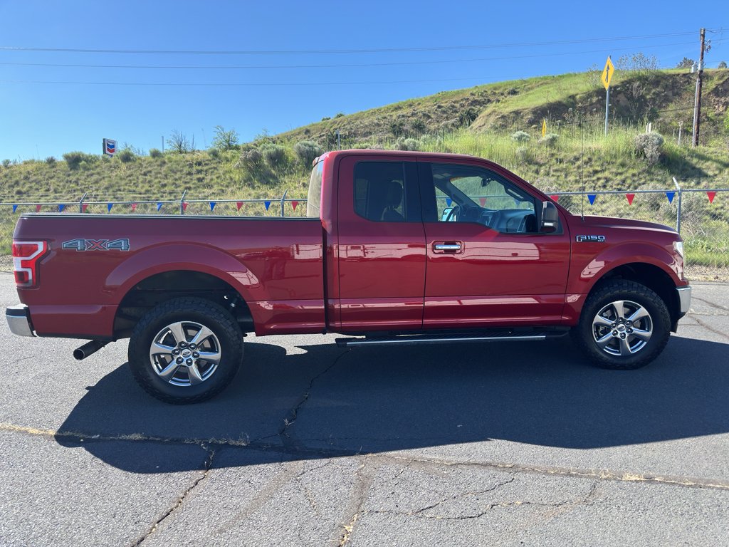 Used 2018 Red Ford XLT image 8
