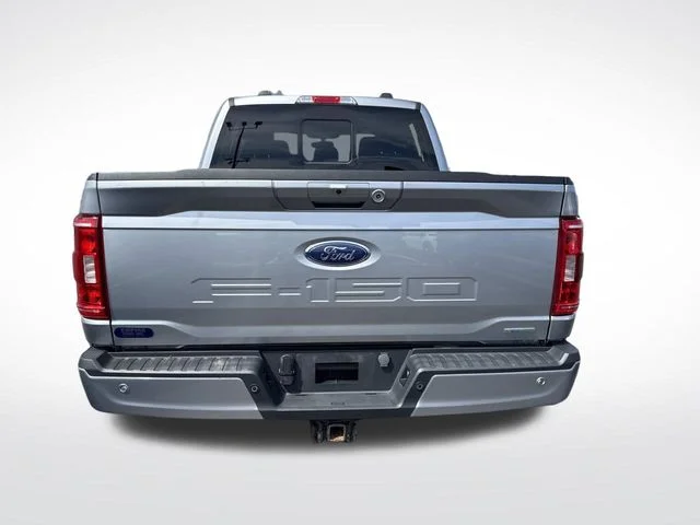 Used 2023 Silver Ford XLT image 4