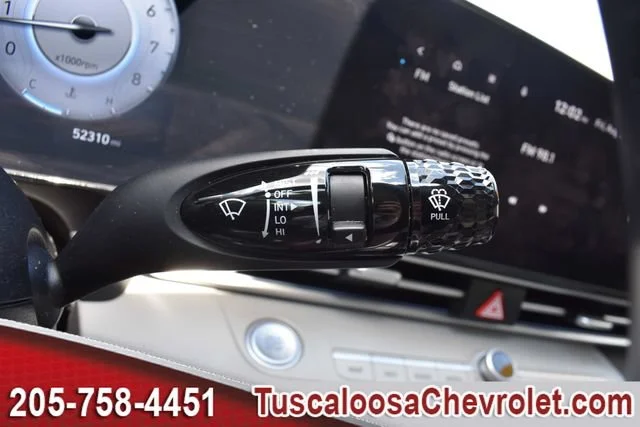 Used 2025 Amazon Gray Hyundai Limited image 31