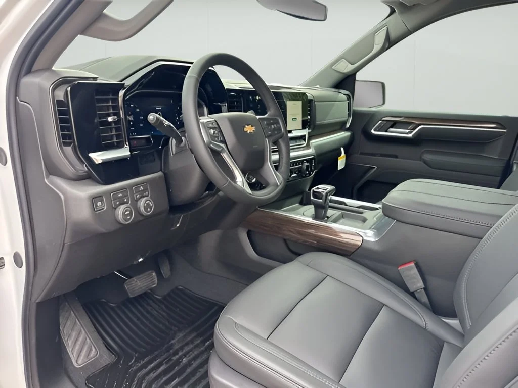 2026 Chevrolet Silverado 1500 LT - Photo 8