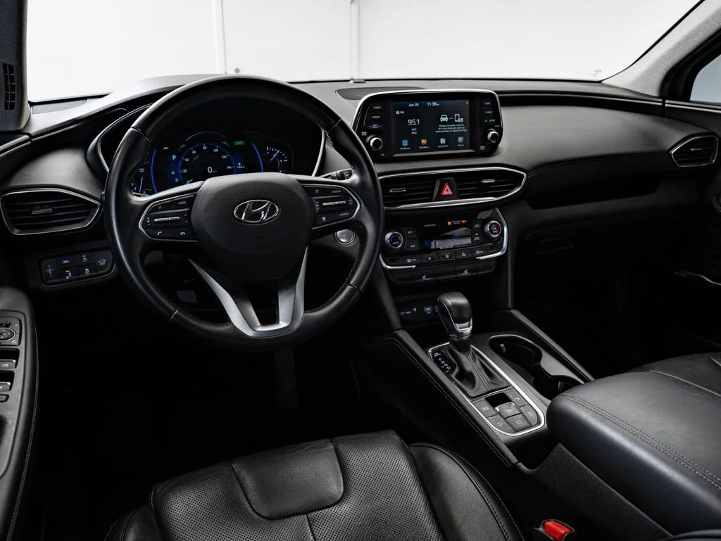 Used 2020 Shimmering Silver Pearl Hyundai SEL image 4