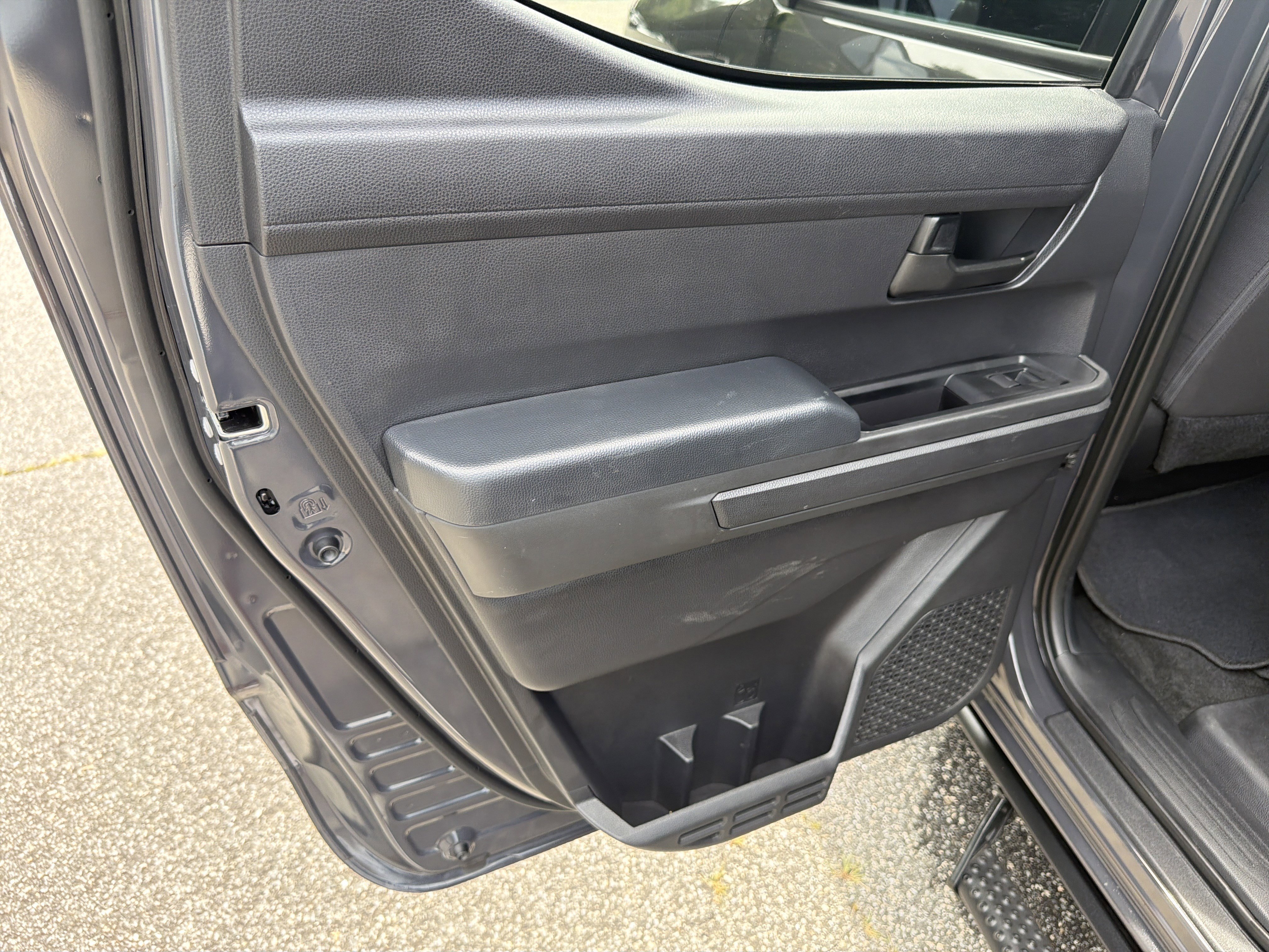 Used 2025 Underground Toyota SR5 image 21