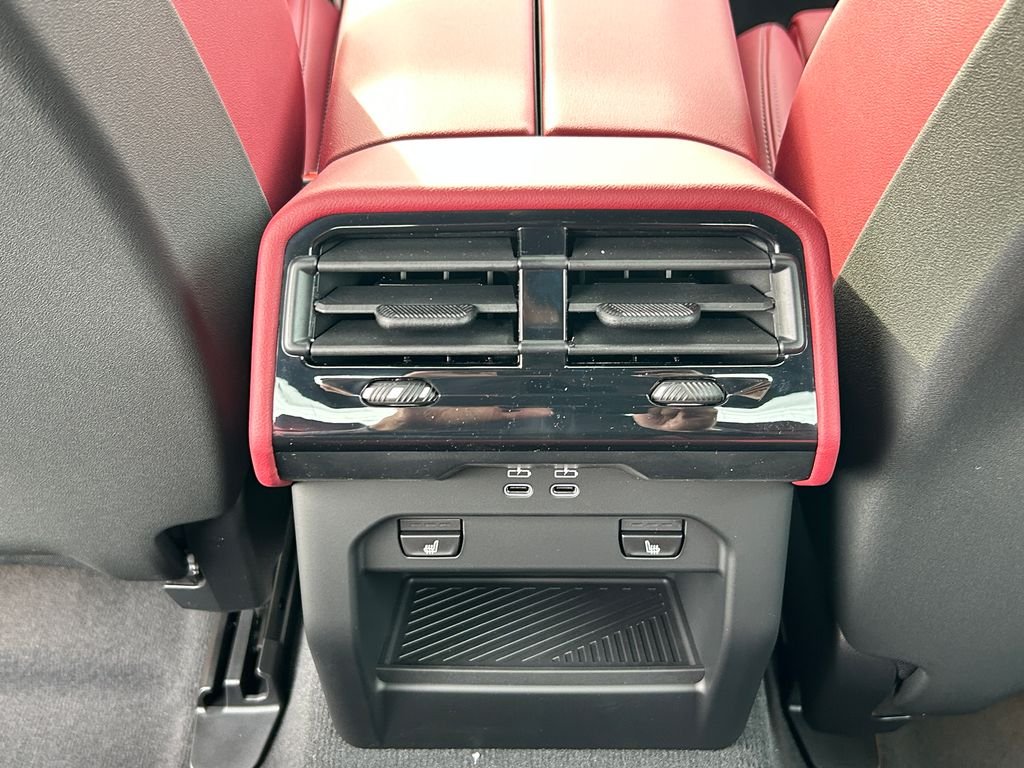 New 2026 Dark Graphite Metallic BMW 530i image 33