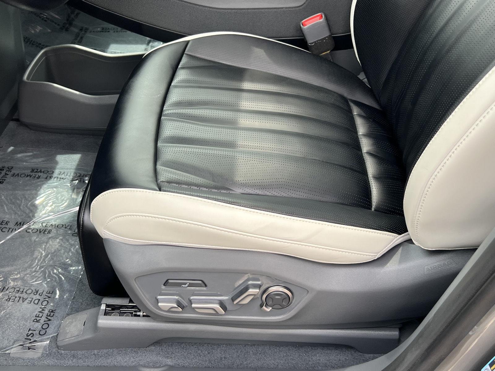 Used 2025 Pebble Gray Kia GT-Line image 32