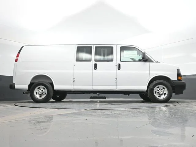 2026 Chevrolet Express Cargo Work Van - Photo 24