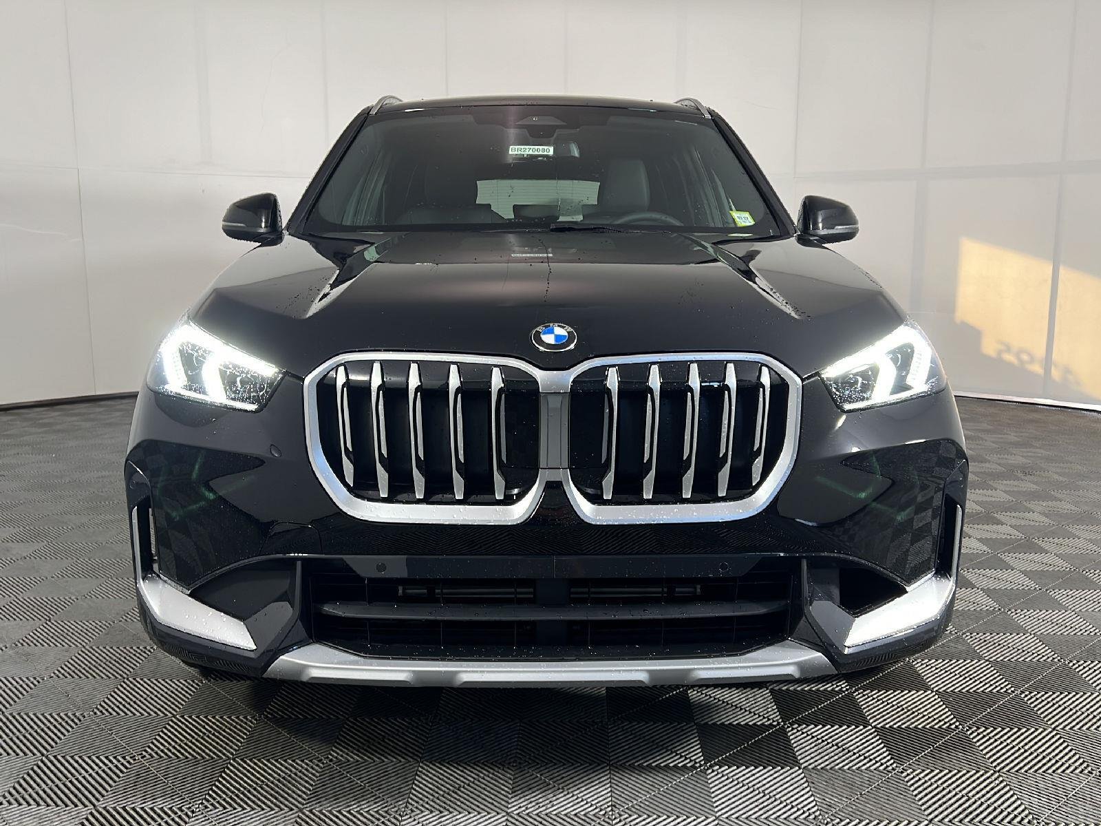 New 2027 Jet Black BMW xDrive28i image 10