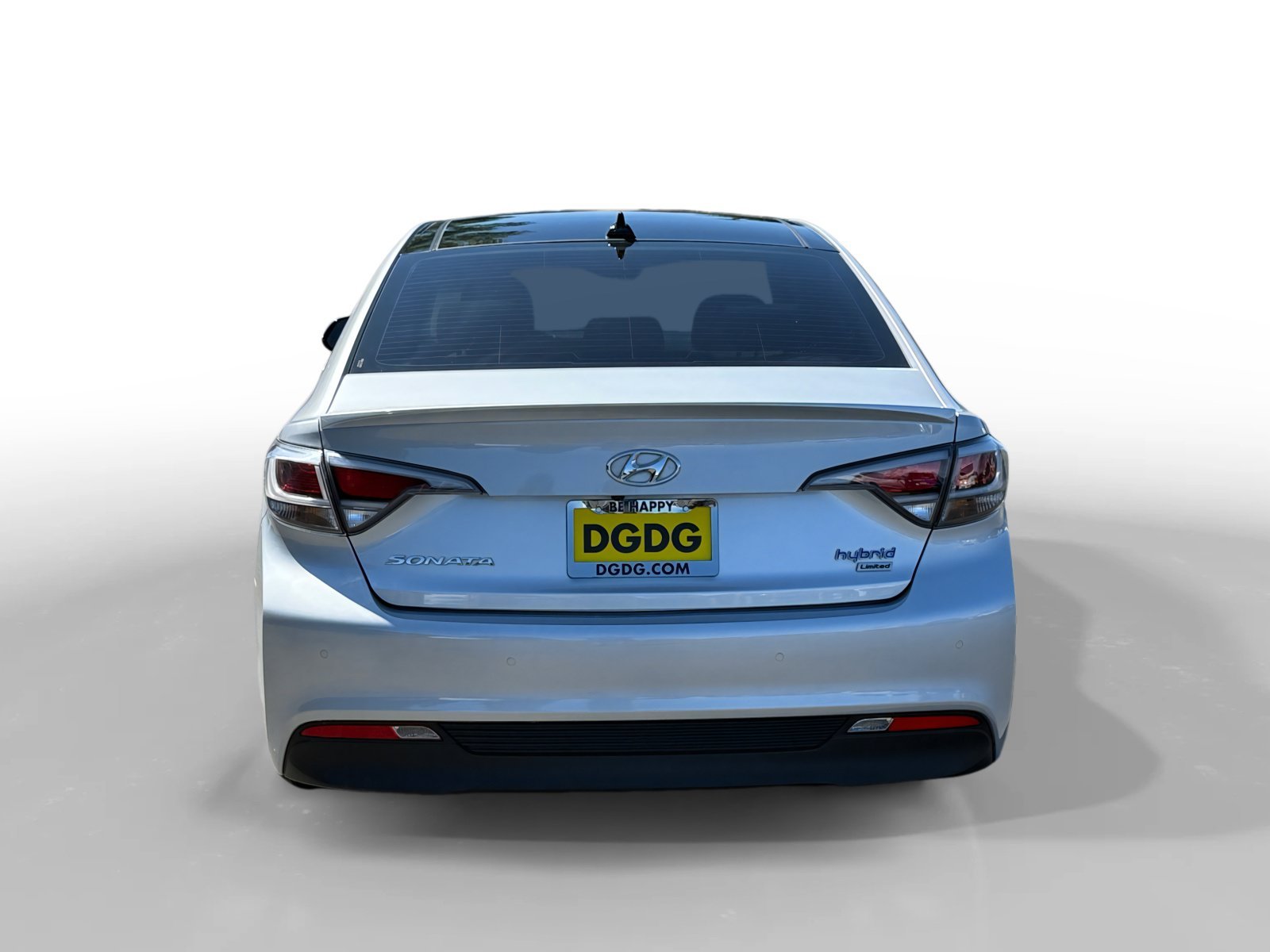 Used 2017 Silver Hyundai Limited image 4