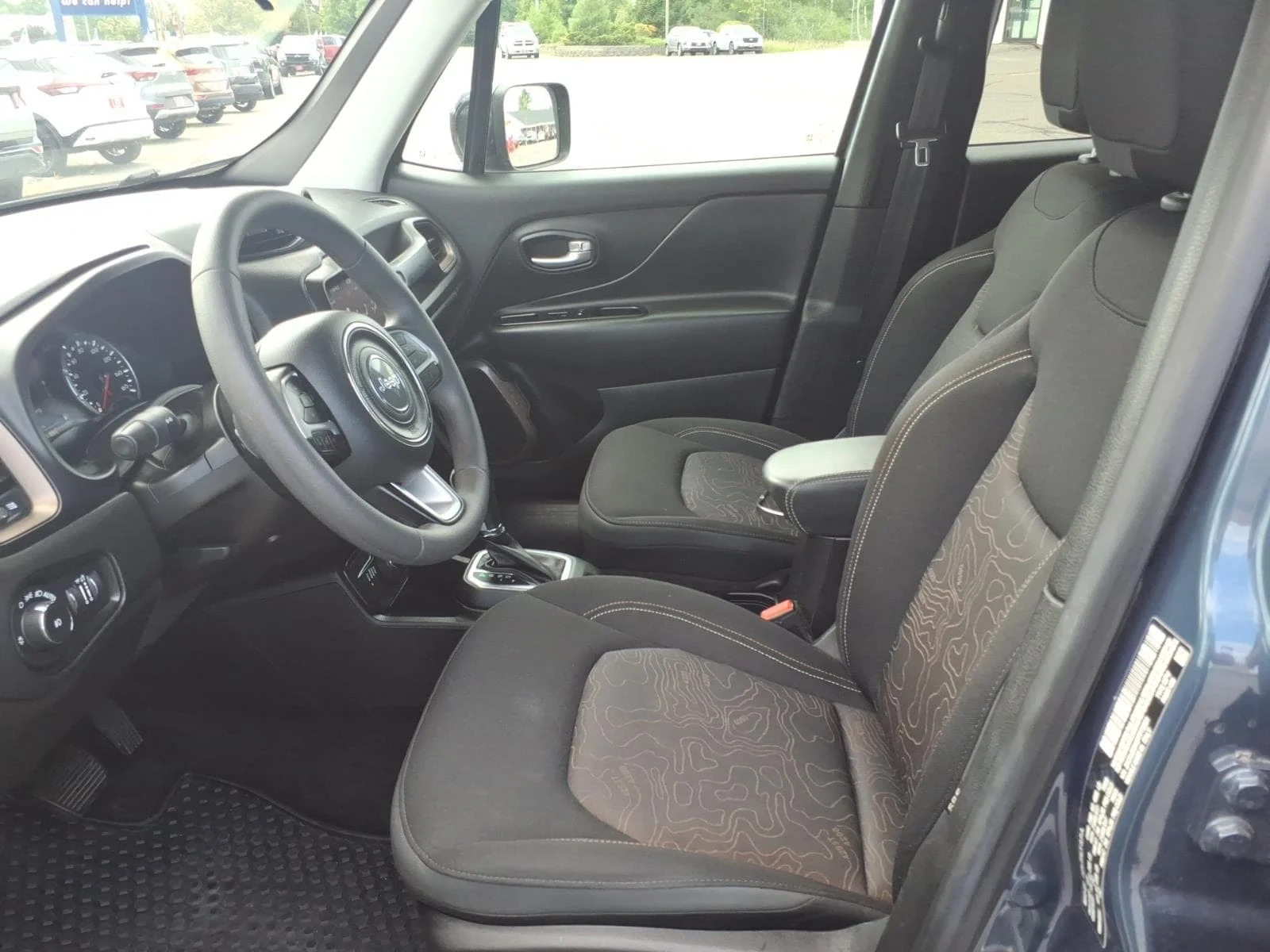 Used 2023 Slate Blue Jeep Latitude image 13