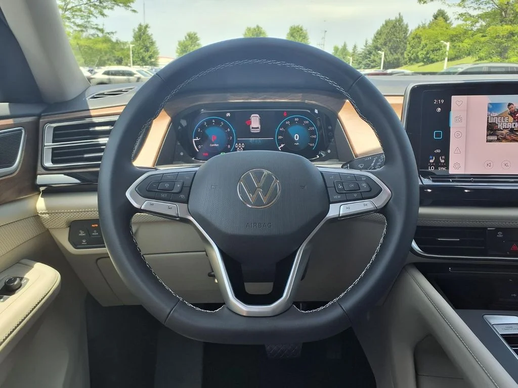 New 2026 Deep Black Pearl Volkswagen 2.0T SE image 14