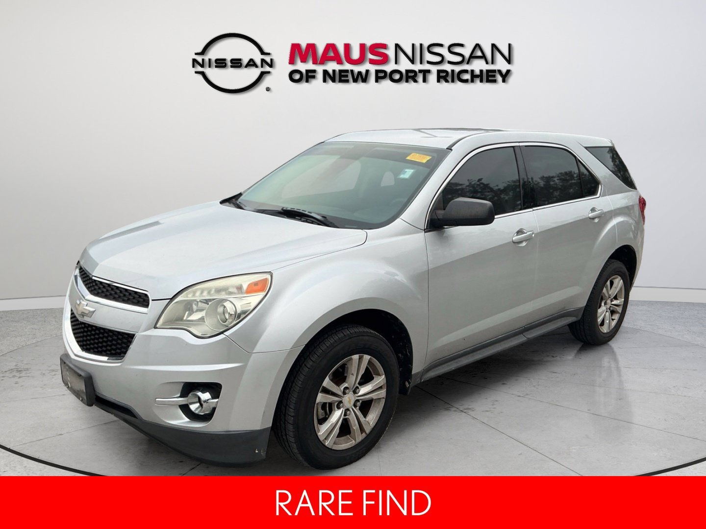 Used 2015 Silver Ice Metallic Chevrolet LS image 3