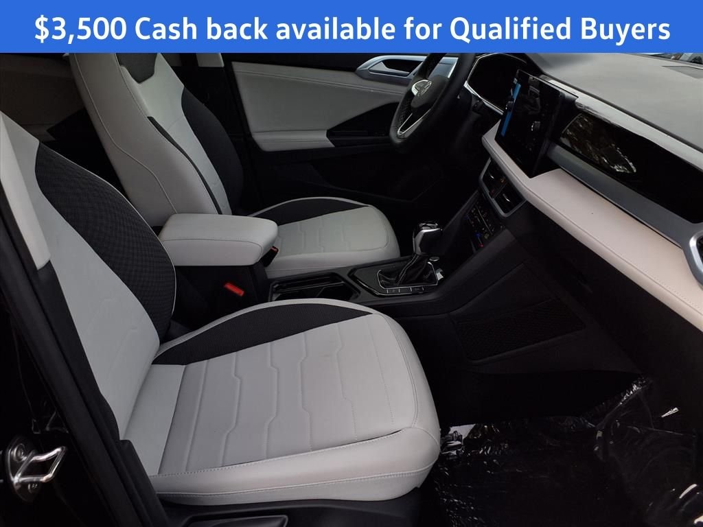 2025 Volkswagen Taos SE - Photo 24